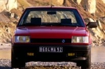 opony do Renault R 21 Kombi I